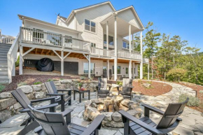 Luxe Black Mountain Manor on 15 Acres!